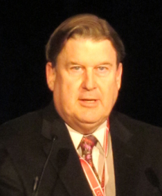 CREST trial shows no difference between stenting and endarterectomy at 10 years
