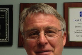 Pressure-directed embolotherapy using antireflux devices to perform liver directed regional therapy